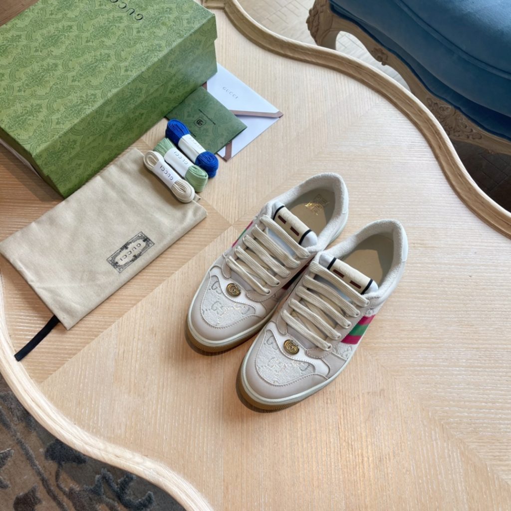 Gucci Women’s White Leather Sneakers with Green and Red Stri