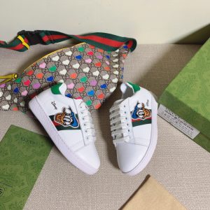Gucci White Leather Sneakers with Cartoon Patch and Green Ac