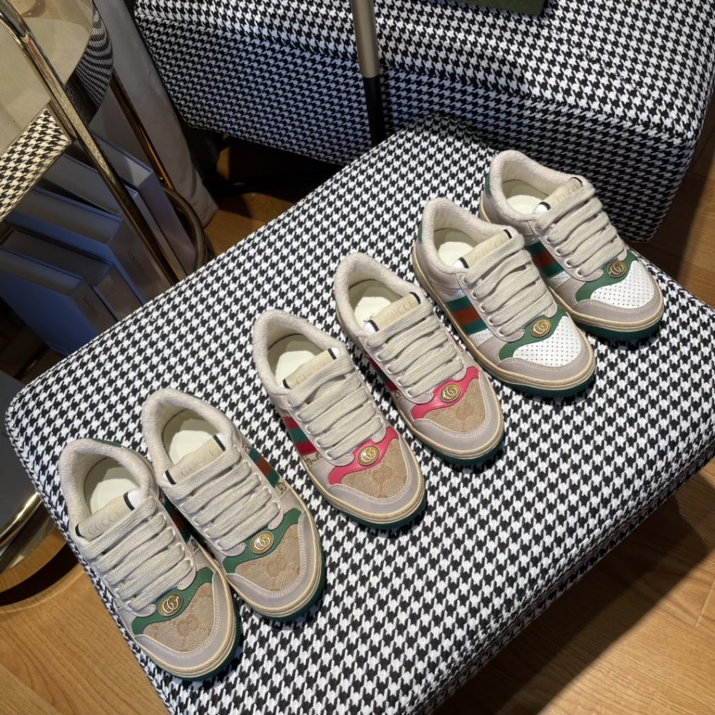Gucci Women’s Canvas Sneaker Collection Beige with Logo De