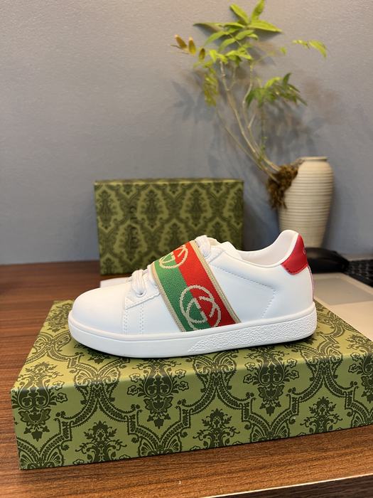 Stylish White Sneakers with Colorful Stripes Trendy Casual