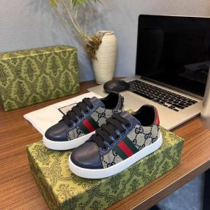 Gucci Men's Blue Logo Sneakers with Red and Green Stripe