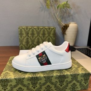 White Tiger Print Casual Sneakers for Men
