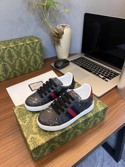 Gucci Men’s Black Monogram Sneakers with Red and Blue Stripe