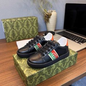 Gucci Black Leather Sneakers with Green and Red Stripe Detai