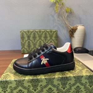 Men's Black Leather Sneakers with Bee Logo and Red Stripe De