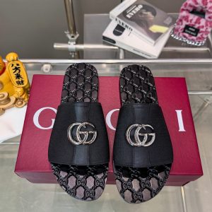 Gucci Women's Black Logo Slide Sandals in Fabric and Leather