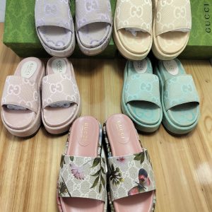 Gucci Women's Floral Pattern Slide Sandals in Soft Pink, Fab