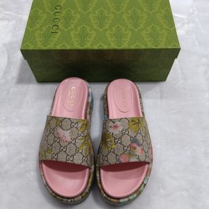 Gucci Floral Print Slide Sandals in Beige and Pink