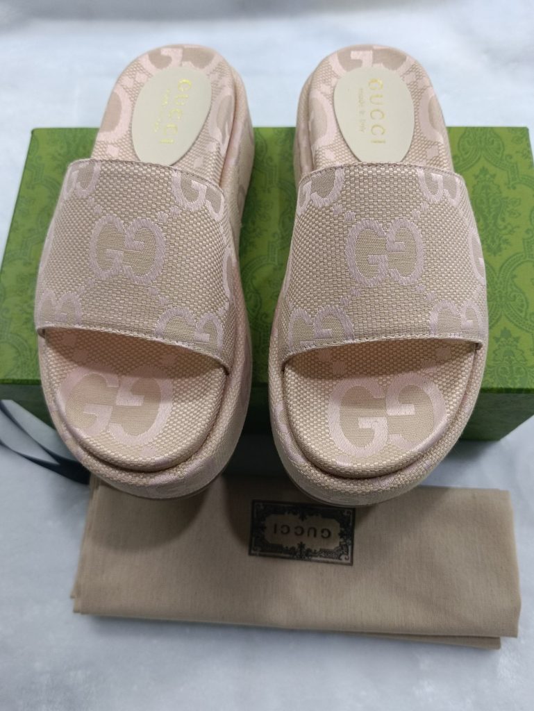 Gucci GG Logo Pink Slide Sandals Women’s Fabric Platform S
