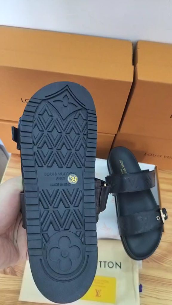 Louis Vuitton Black Leather Slide Sandals for Men Size