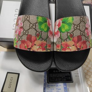Gucci Floral Slide Sandals in Black Canvas and Leather