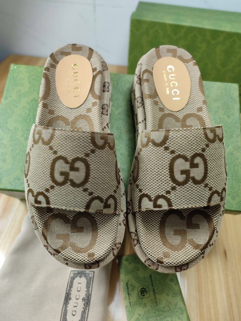 Gucci Beige GG logo Platform Slide Sandals for Women