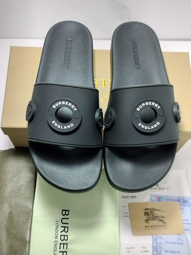 Burberry Black Rubber Slide Sandals for Men Luxury Casual