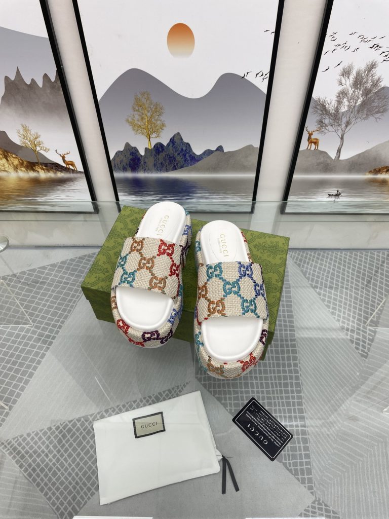Gucci Multicolor Patterned Slides in Beige Canvas