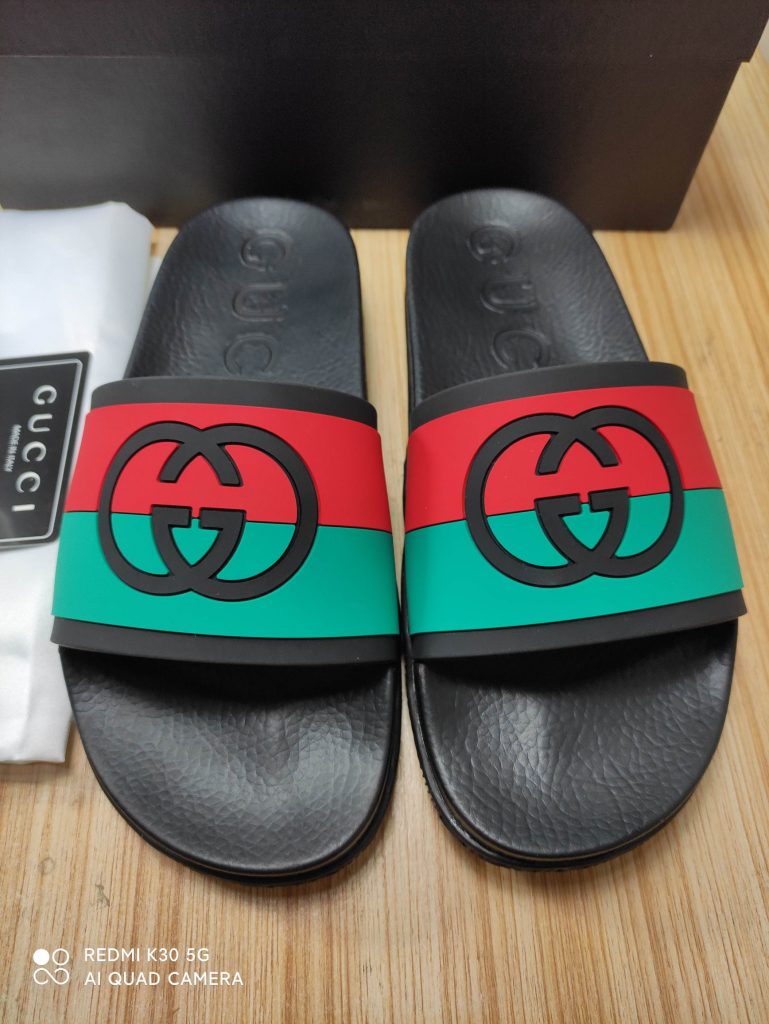 Gucci Men’s Slide Sandals, Black Red Green, Rubber, Fashiona