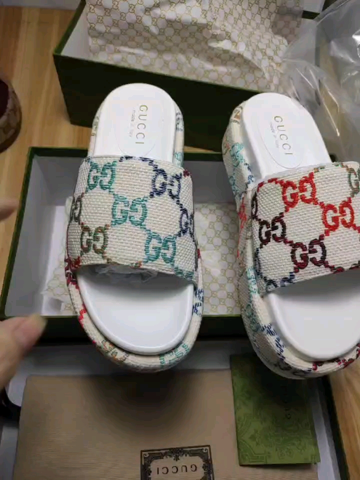 Gucci Women’s Multicolor GG Canvas Slide Sandals