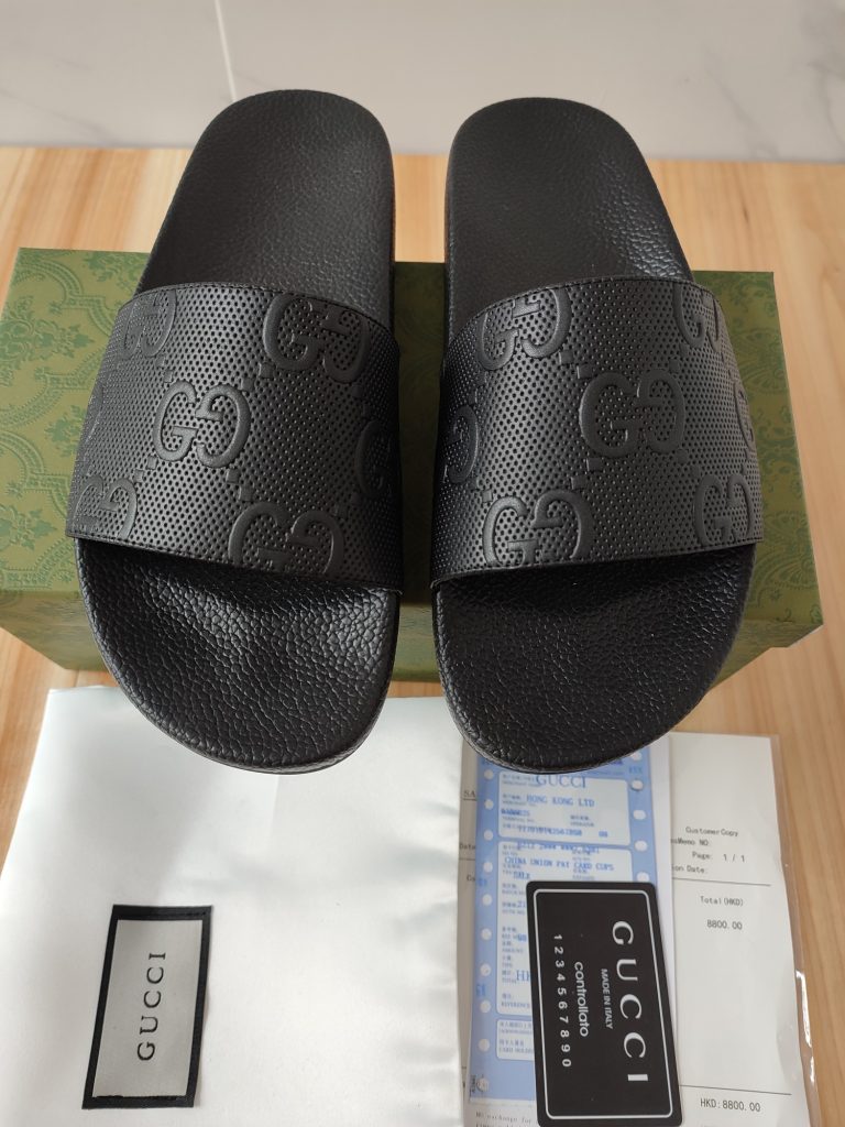 Gucci Black Leather Logo Slide Sandals for Men