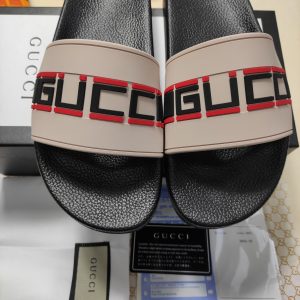 Gucci Men's Black and Red Logo Slide Sandals in Pink Rubber
