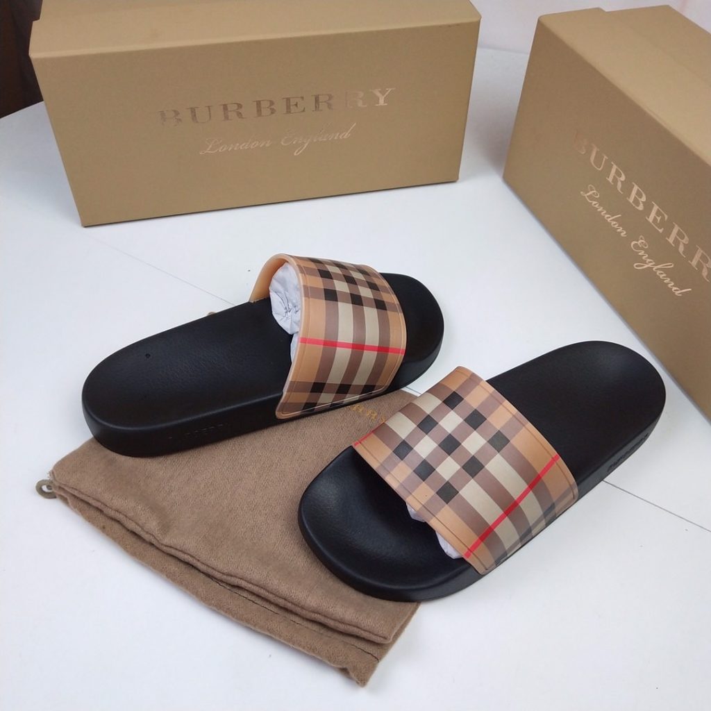 Burberry Plaid Slide Sandals in Beige and Black, Durable Rub