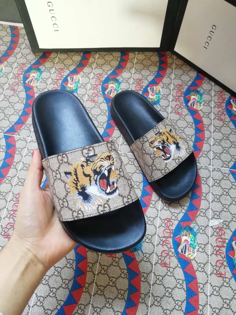 Gucci Tiger Print Slide Sandals in Beige and Black