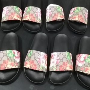 Floral Patterned Slide Sandals for Women Black, Gucci Styl