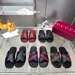 Gucci Men's Leather Slide Sandals Black, Green & Red Strip