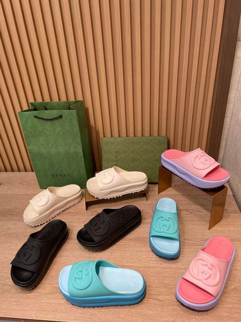 Gucci Unisex Slide Sandals Pink, Black, Cream & Blue Rubbe