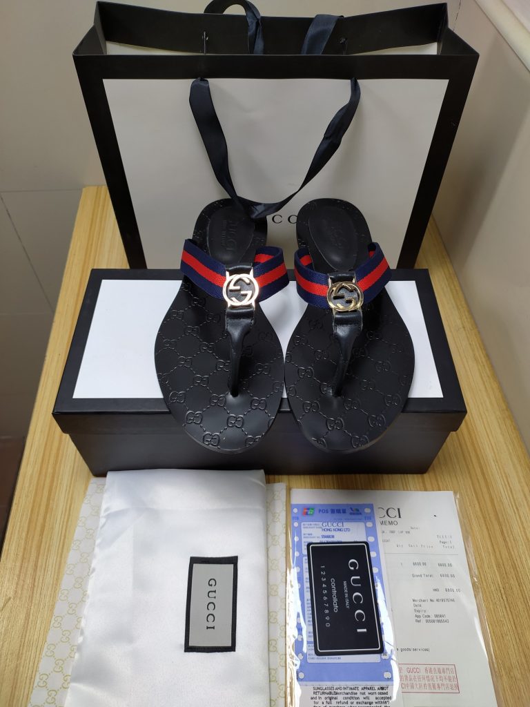 Gucci Men’s Black Logo Flip Flops with Red and Blue Striped