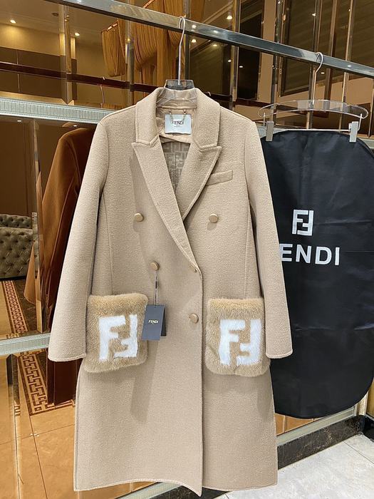 Fendi-Beige-Wool-Blend-Double-Breasted-Coat-with-Fur-Pockets