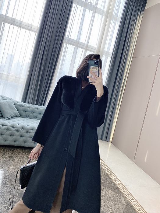 Elegant-Black-Wool-Blend-Wrap-Coat-with-Fur-Collar