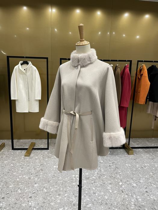 Women’s-Beige-Wool-Blend-Cape-Coat-with-Fur-Trim