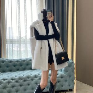 Women's-White-Faux-Fur-Vest-with-Pockets-and-Hooded-Neckline