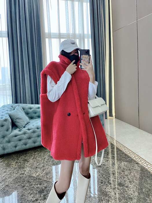 Chic-Red-Wool-Blend-Oversized-Vest-for-Women-Stylish-Layer