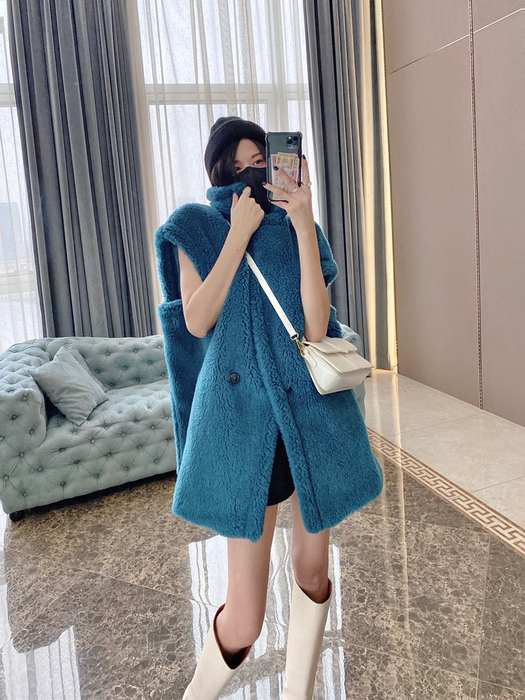 Teal-Faux-Fur-Hooded-Cape-Coat-for-Women