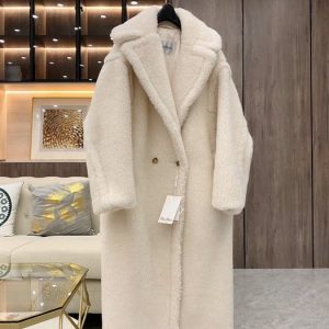 Cozy-Cream-Faux-Fur-Double-Breasted-Coat-for-Women