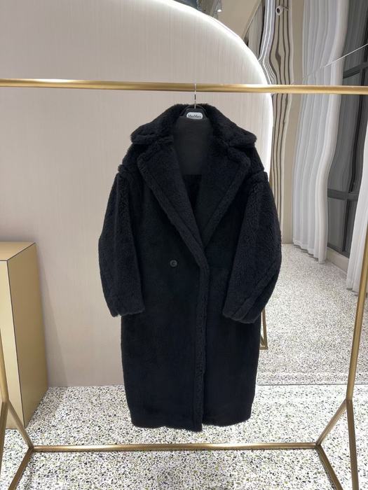 Cozy-Black-Fur-Lined-Overcoat-for-Women-by-MaxMara
