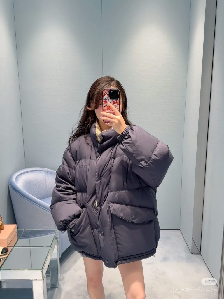 Oversized-Puffer-Jacket-in-Gray-and-Beige-Cozy-Winter-Oute