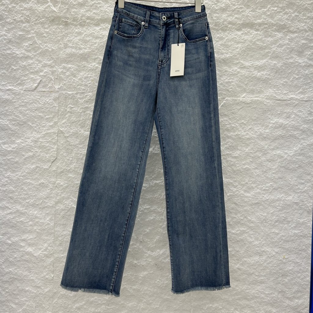 Wide-Leg-Mid-Wash-Denim-Jeans-for-Women-by-Zara