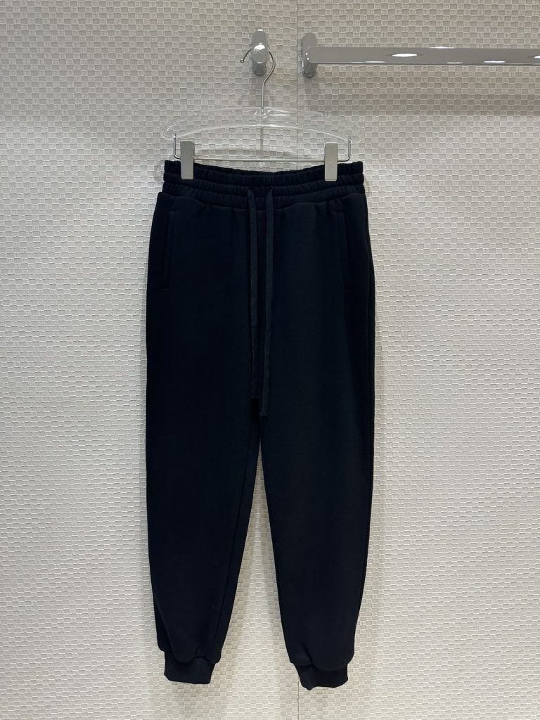 Men’s-Black-Fleece-Joggers-with-Pockets-Comfortable-Casual