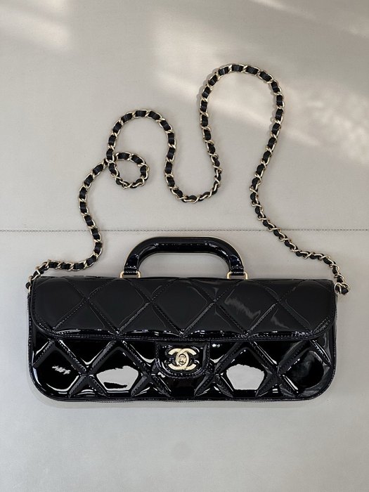 Chanel Black Patent Leather Shoulder Bag