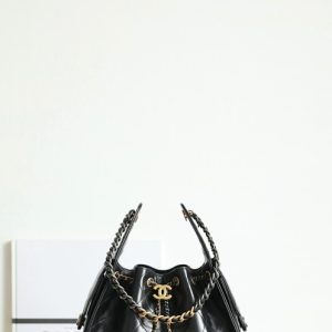 Chanel Black Quilted Leather Shoulder Bag 001