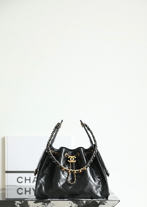 Chanel Black Quilted Leather Shoulder Bag 001
