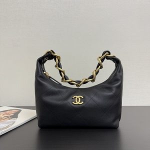 Chanel Black Quilted Leather Shoulder Bag 002