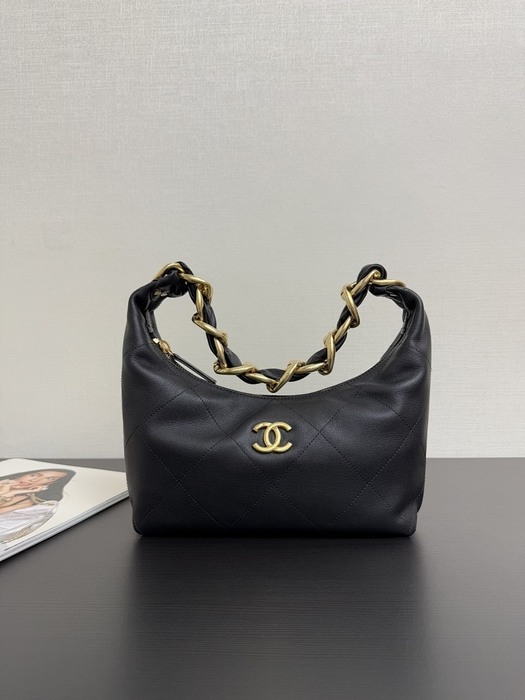 Chanel Black Quilted Leather Shoulder Bag 002
