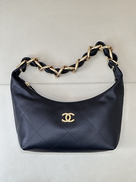 Chanel Black Quilted Shoulder Bag 002