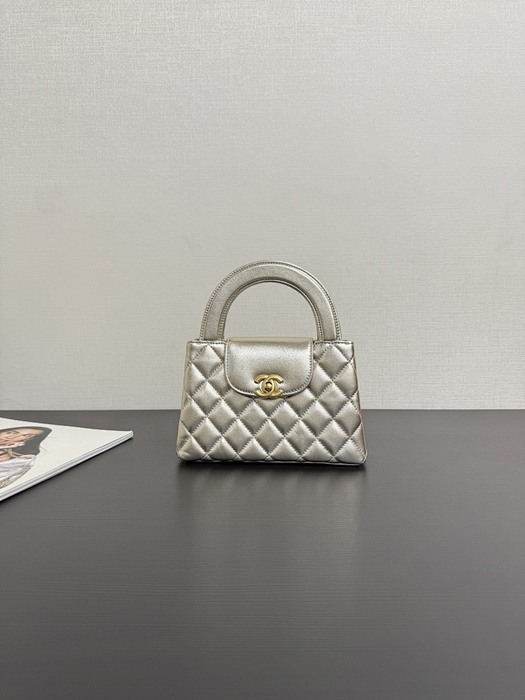 Chanel Mini Quilted Leather Top Handle Bag 001