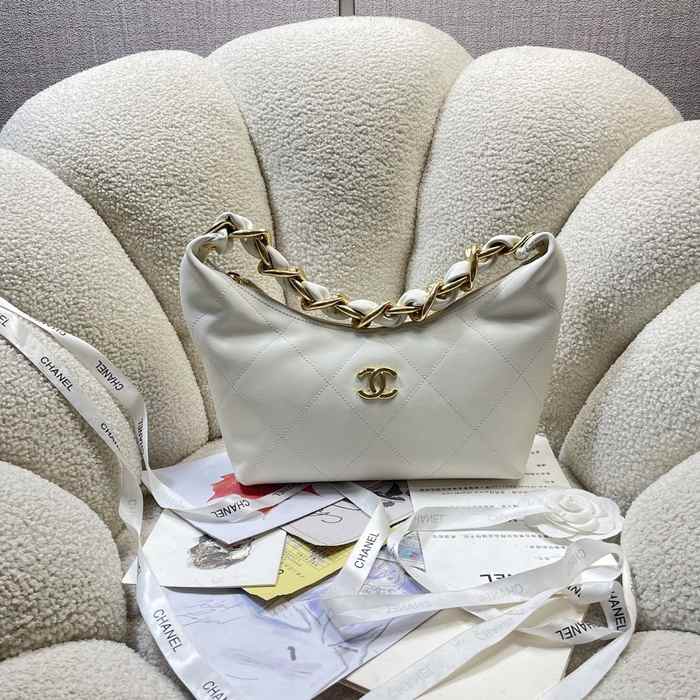 Chanel White Quilted Leather Shoulder Bag 003