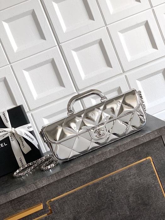 Chanel metallic silver quilted shoulder bag