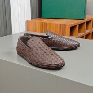BottegaVeneta-Intrecciato-Bottega-Brown