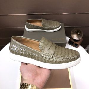 BottegaVeneta-Intrecciato-Bottega-Grey